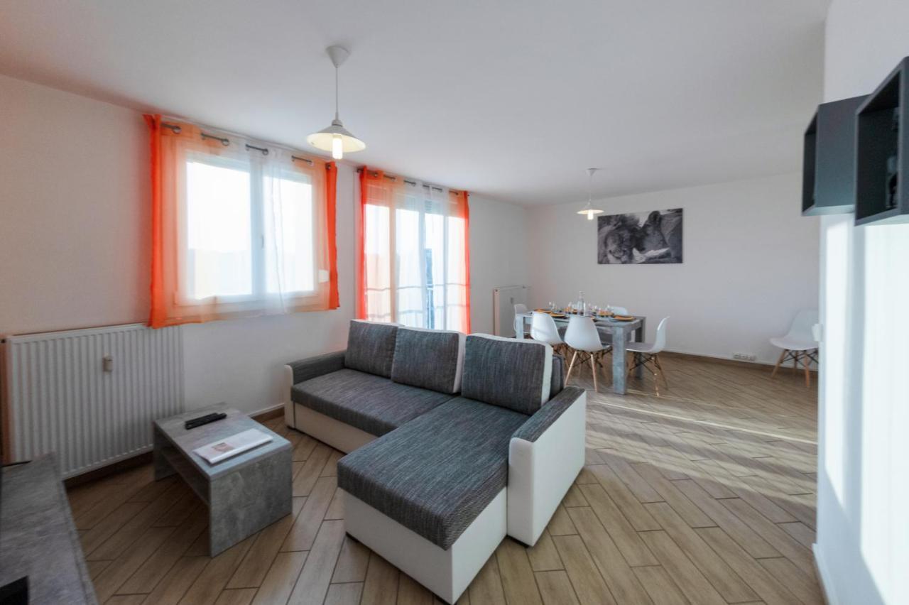 Appart'Hotel - L'Ile En Mouvement Montbeliard Bagian luar foto