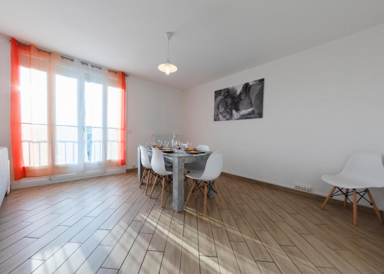 Appart'Hotel - L'Ile En Mouvement Montbeliard Bagian luar foto