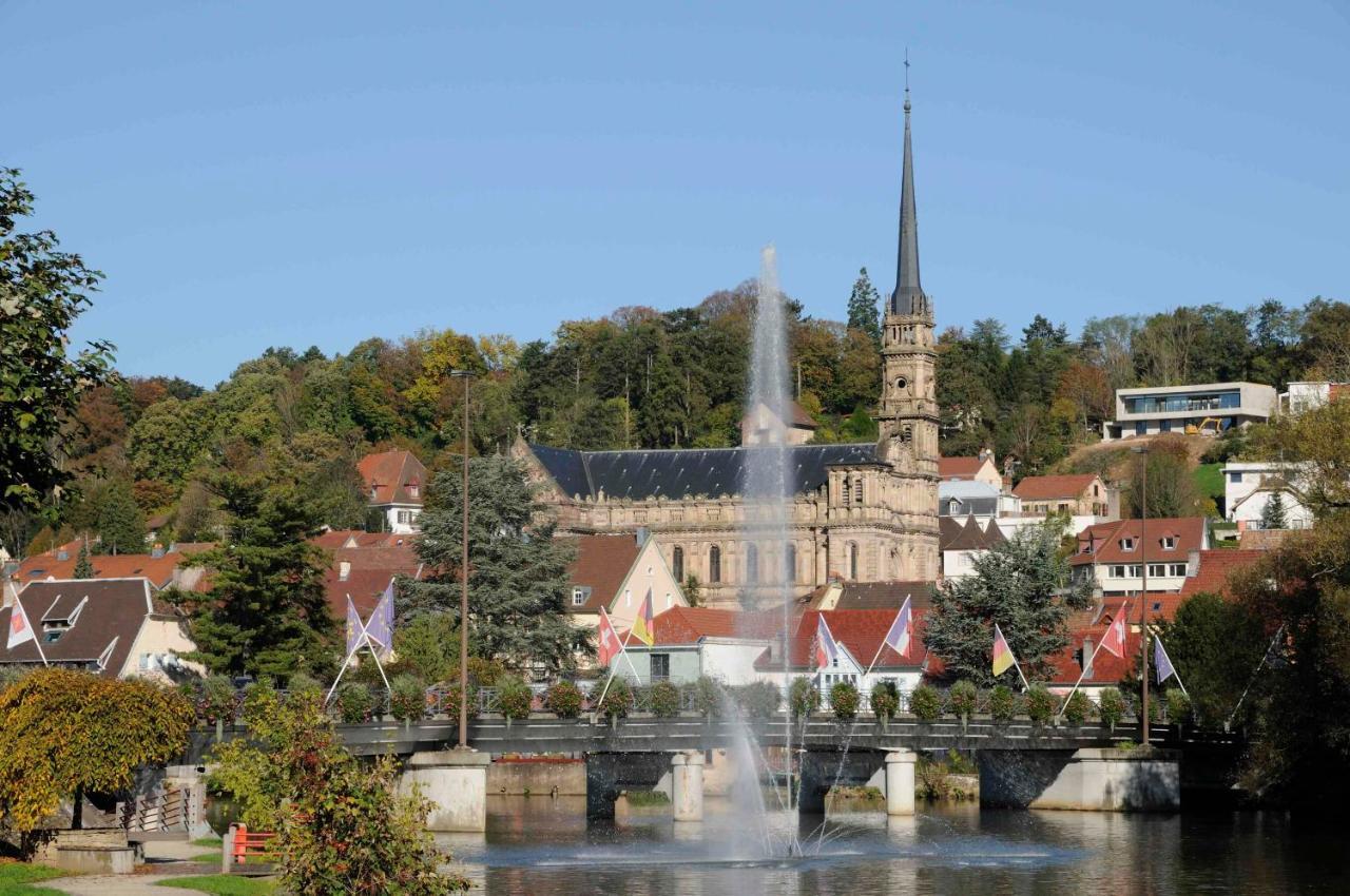 Appart'Hotel - L'Ile En Mouvement Montbeliard Bagian luar foto